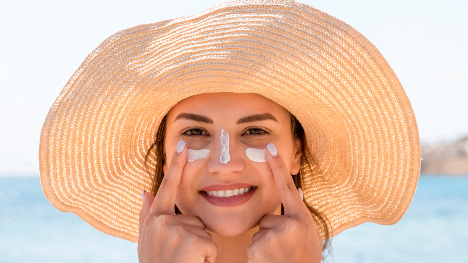 Why Your Summer Glow Fades by July — and How to Bring It Back with Metrin