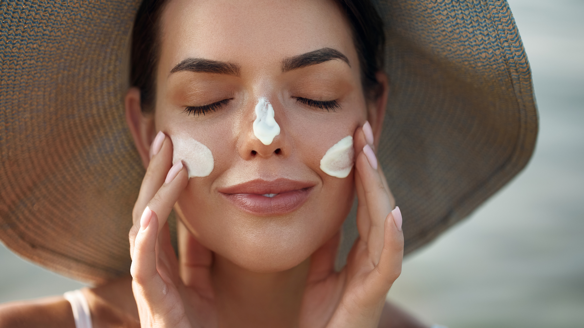 What a Complete Skincare Routine Looks Like: Morning & Night with Metrin